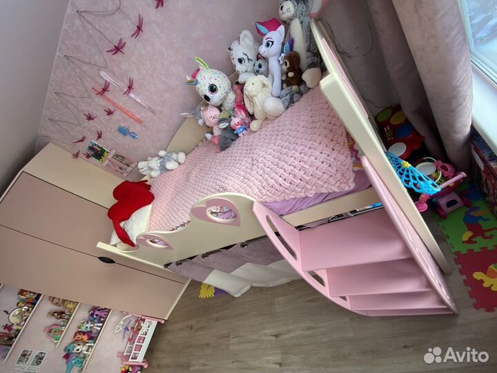 Кровать-чердак из массива лиственницы