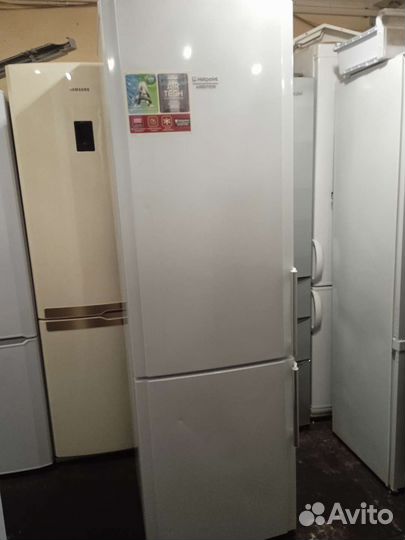 Холодильник ariston бу