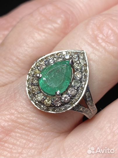 Серебряное кольцо с изумрудом