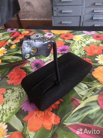 Подлакотник на автомобиль