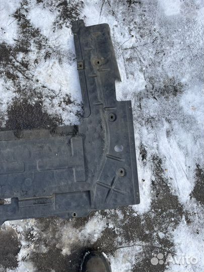 Декоративная крышка двигателя Opel Astra H