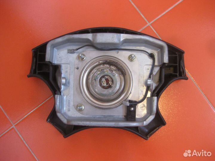 Подушка безопасности для Мицубиси Каризма