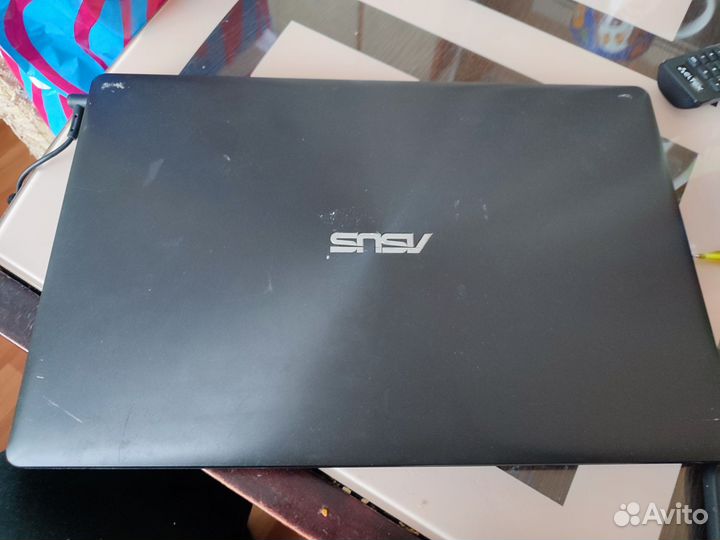 Ноутбук asus