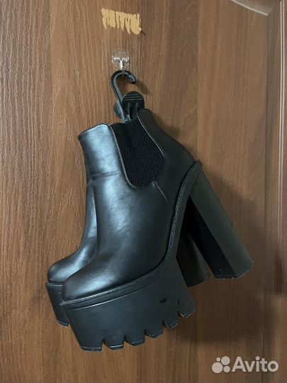 Ботильоны на большой платформе