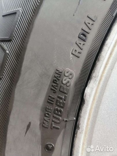 Bridgestone Blizzak DM-V1 285/65 R17