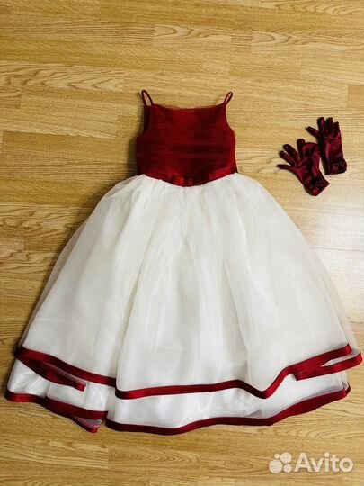 Нарядные платья 134-140р