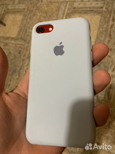 Продам iPhone 8