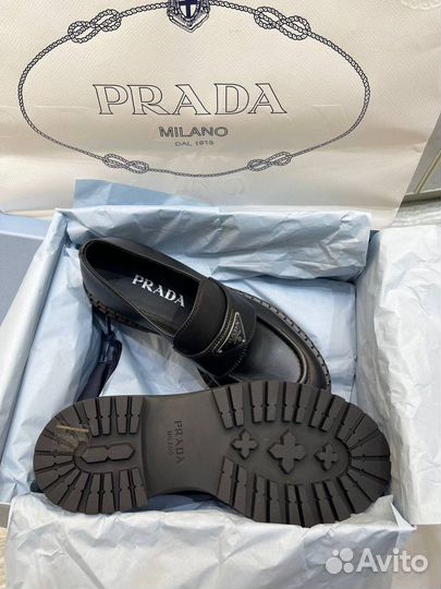 Женские лоферы натуральная кожа Prada