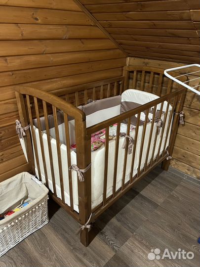 Кроватка детская