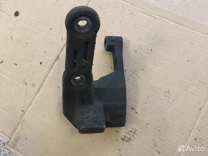 Кронштейн кпп Peugeot 307 (3033)