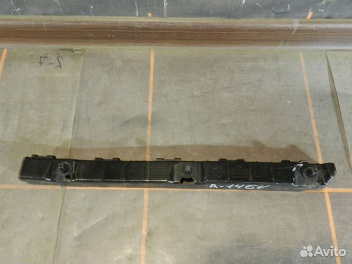 Кронштейн бампера заднего левый - Hyundai ix35