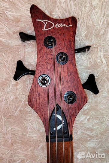 Бас гитара Dean