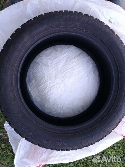 Kormoran Snow 215/55 R17 98V