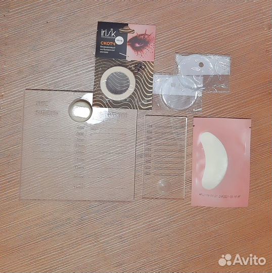 Пинцет для бровиста и дизайн для маникюра