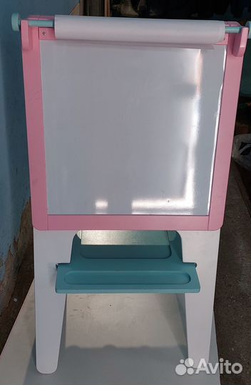 Детская доска для рисования (мольберт)