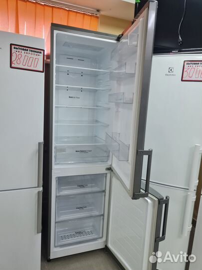 Холодильник LG