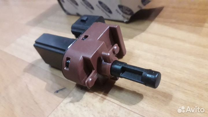 Датчик положения педали сцепления ford transit 00