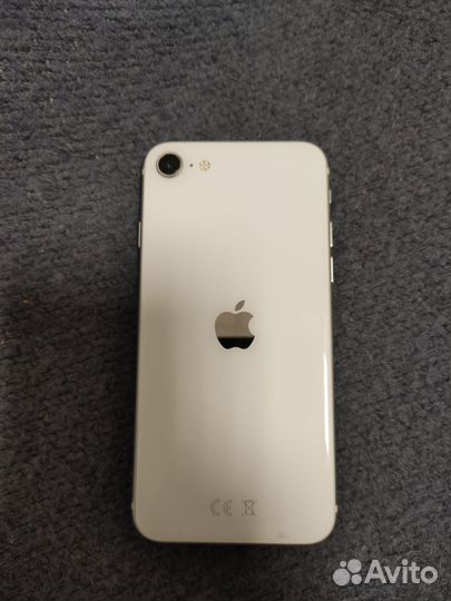 iPhone SE, 64 ГБ