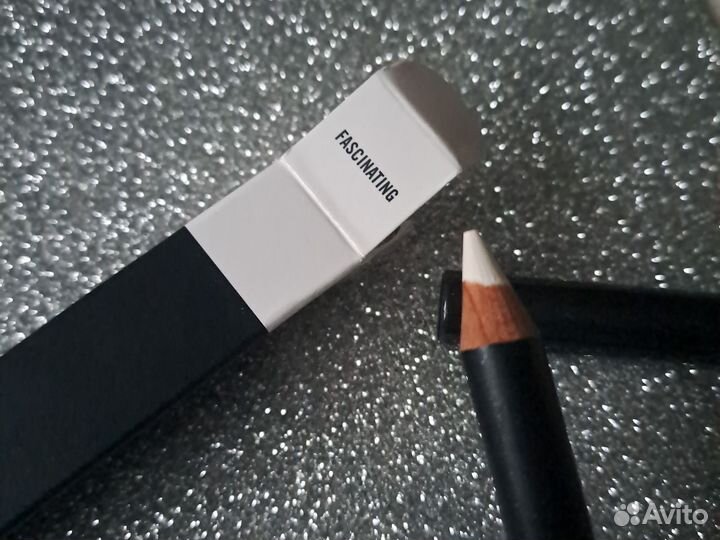 Карандаш для глаз mac Fascinating