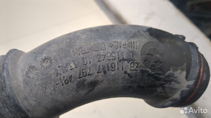 Патрубок интеркулера BMW 1 E87