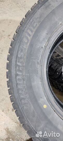 Bridgestone Blizzak Spike-01 245/70 R16