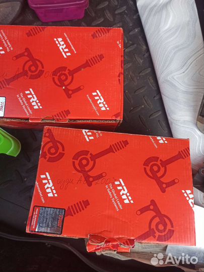 Скоба суппорта