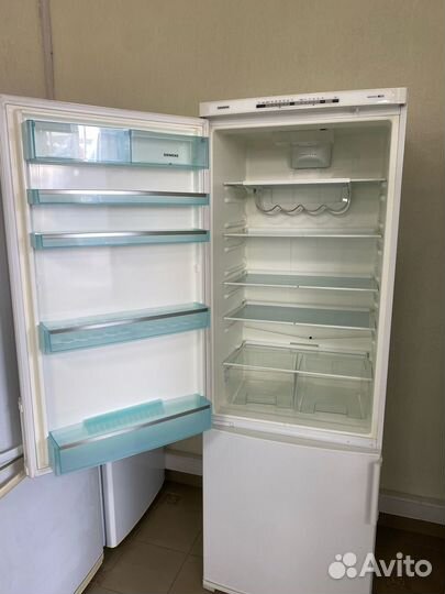 Холодильник siemens