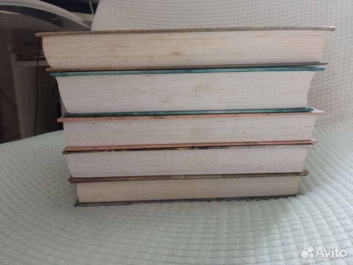 Книги (детективы, приключения)