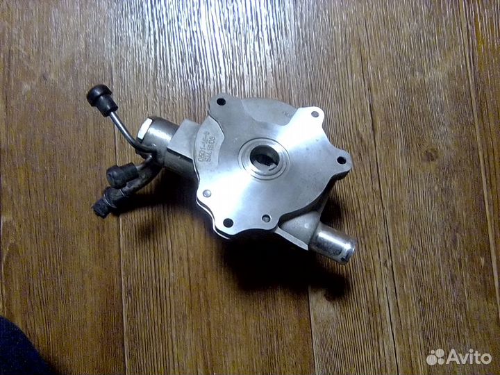 Вакуумный насос на двигатель 4д56