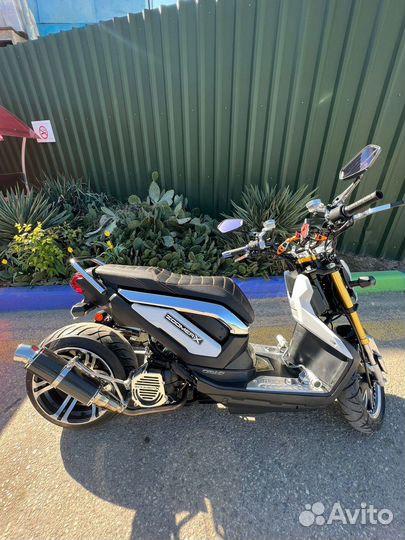 Скутер Honda Zoomer X 110