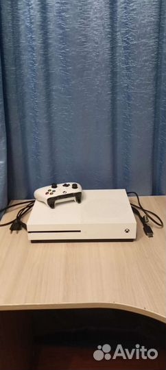 Xbox One s