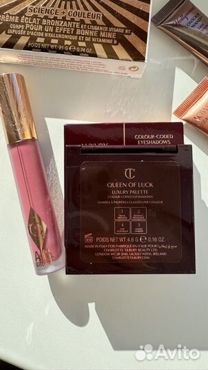 Charlotte Tilbury тени Queen of Luck