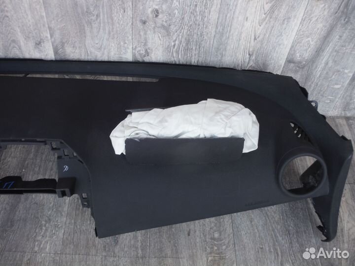 Торпеда (панель приборов) Toyota RAV 4 XA30 2010