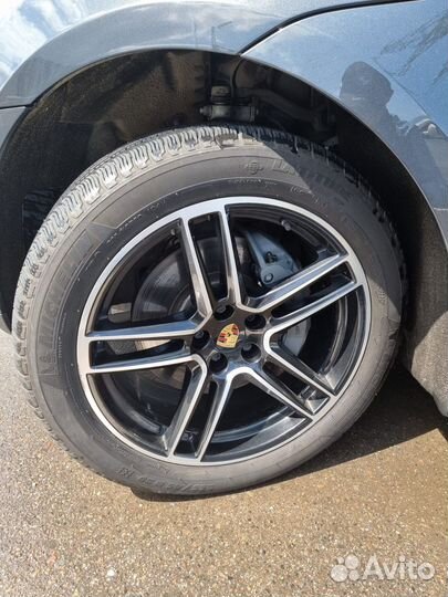 Michelin Latitude Tour HP 265/45 R20 и 295/40 R20 106Y