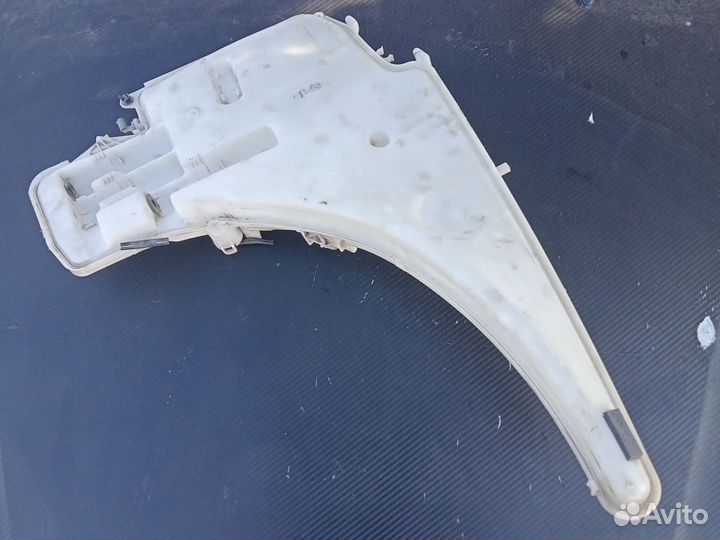 Бачок омывателя BMW E90 E91 E92 E87