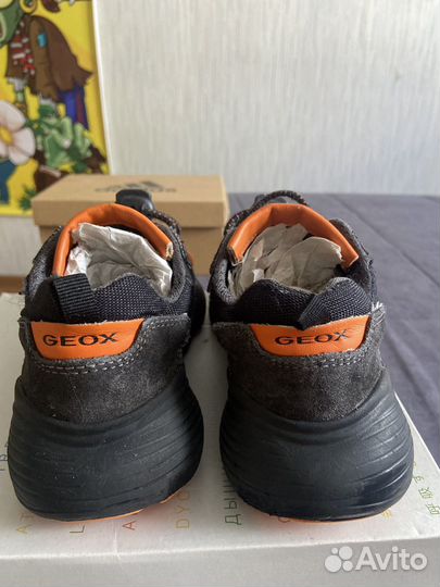 Кроссовки детские geox