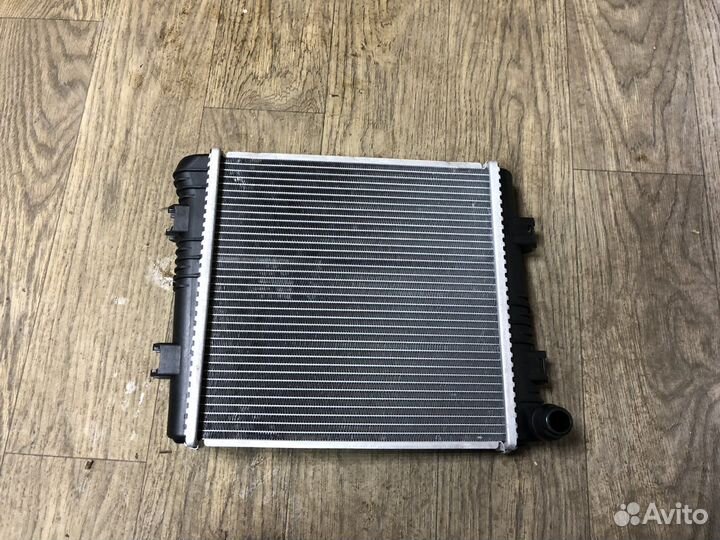 Радиатор дополнительный Mercedes X166 W292 W205