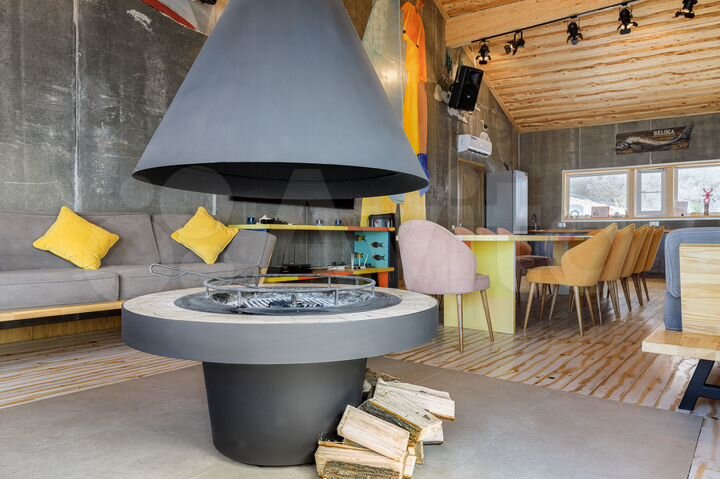 Дом 220 м² на участке 10 сот.