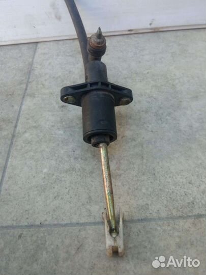 Цилиндр сцепления главный Volkswagen Jetta 4 1J172