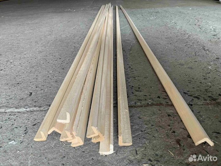 Уголок липа