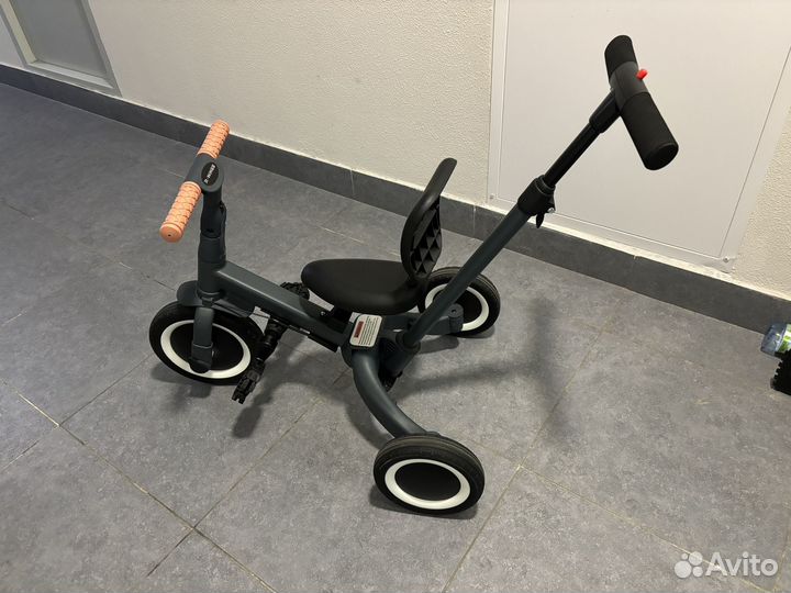 Детский беговел-велосипед с родительской ручкой