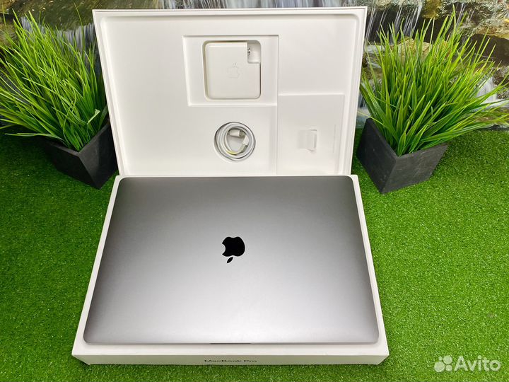 MacBook Pro 15 2018 16gb 512gb Полный комплект