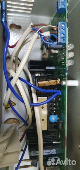 Блок питания для камер 12в. с резервным питанием