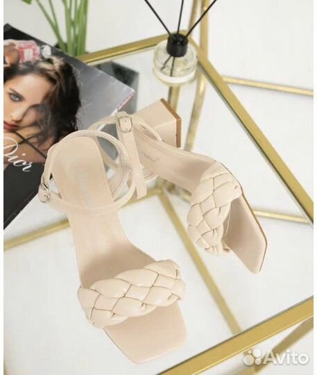 Босоножки женские