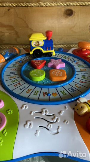 Развивающий столик baby go