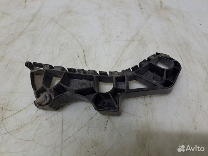 Кронштейн Volkswagen Passat сс