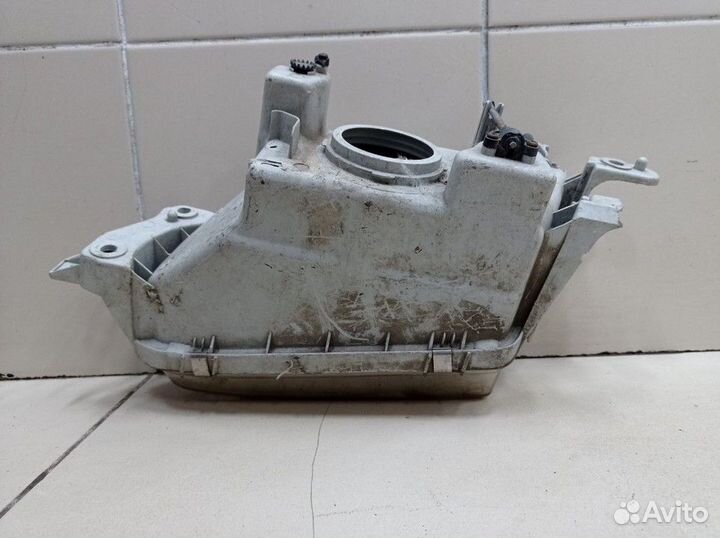 Фара передняя правая Kia Avella