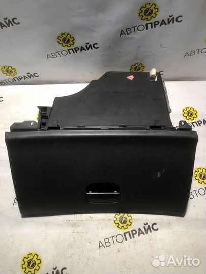 Бардачок Peugeot 308 EP6 2008