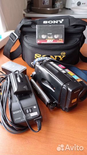 Видеокамера sony ссd-TR402E в фирменной сумки