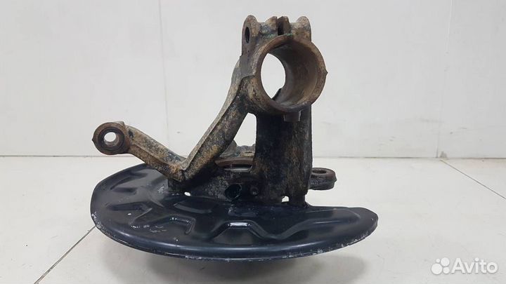 Кулак поворотный передний правый Skoda Octavia A7